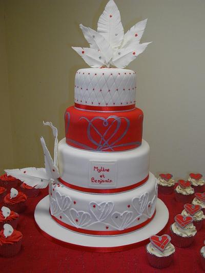 Red & white feather cake - Cake by Mandy
