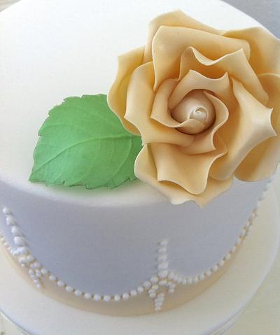 Vintage Wedding Sample - Cake by Olivia's Bakery