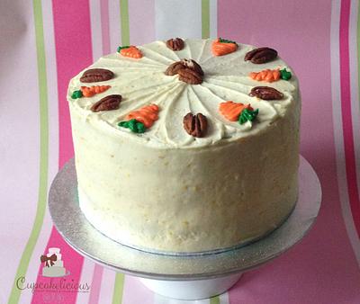 Carrot, ginger and pecan tea time cake - Cake by Cupcakelicious