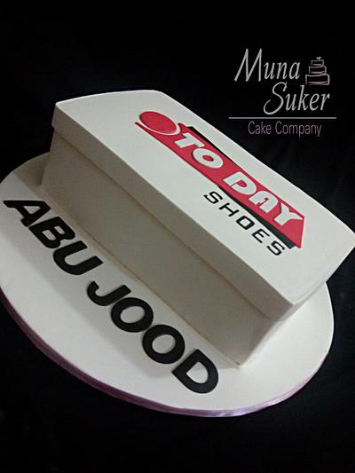 كعكةالبوكس - Cake by MunaSuker
