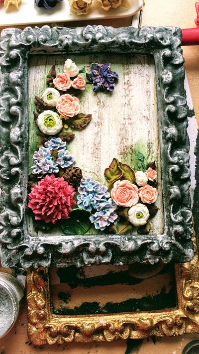 Arreglo flores de glasa y galleta marco envejecida!  - Cake by Eva bella daucousse 
