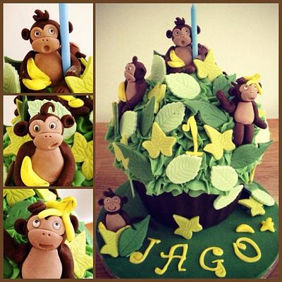 Monkey trouble - Cake by Candy's Cupcakes