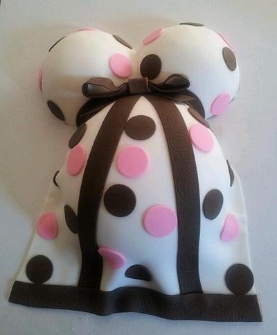 Momma's Baby Bump - Cake by Carrie