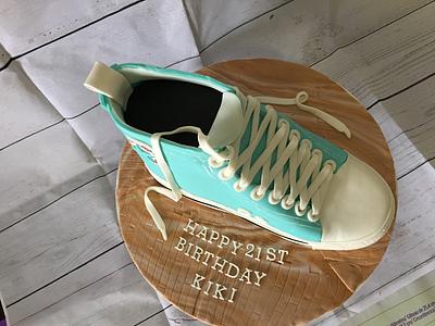 Converse shoe cake - Cake by Tica's Designer Cakes