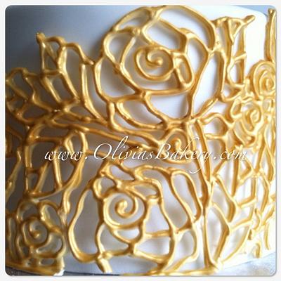 Gold Tiara - Cake by Olivia's Bakery