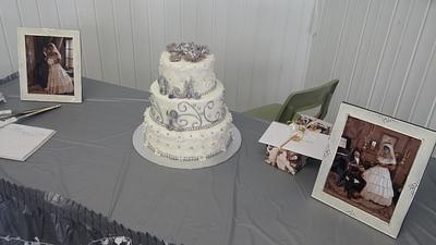 anniversary  cake - Cake by Landy's CAKES