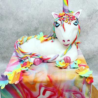 Rainbow unicorn cake - Cake by Claire Potts 