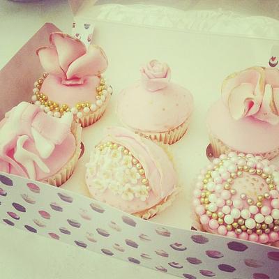 vintage gold and pink beaded cupcakes.  - Cake by Swt Creation