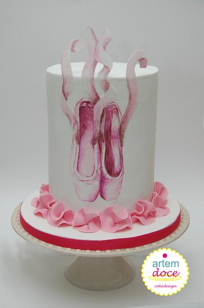 Handpainted ballet cake - Cake by Margarida Guerreiro