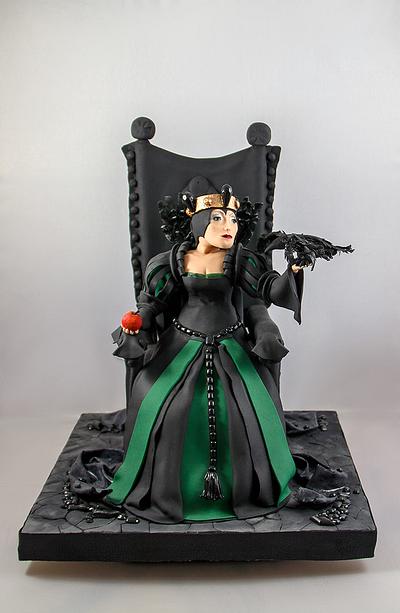 Queen of the fairytale snow white - Cake by Mafalda's cake desire 