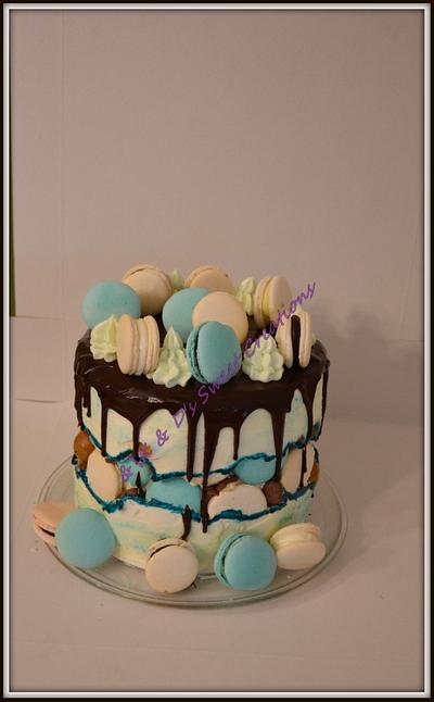 Faultine drip cake for him - Cake by Konstantina - K & D's Sweet Creations