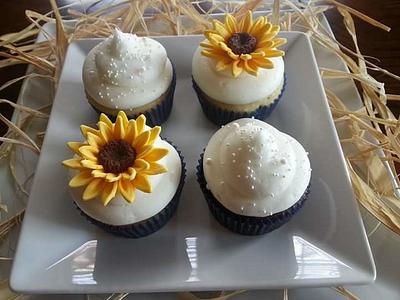 Sunflower cupcakes! - Cake by Shawna