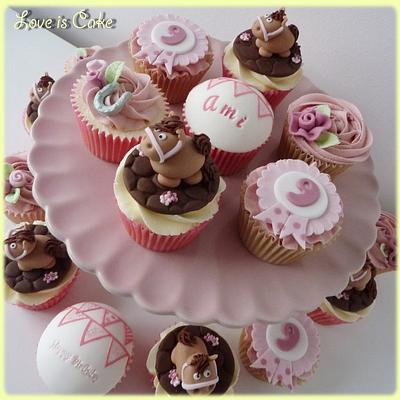 Ami's Cupcakes - Cake by Helen Geraghty