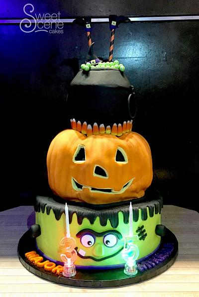 It's Halloween! - Cake by Sweet Scene Cakes