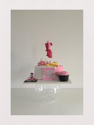 Dressmaking cake - Cake by VIC