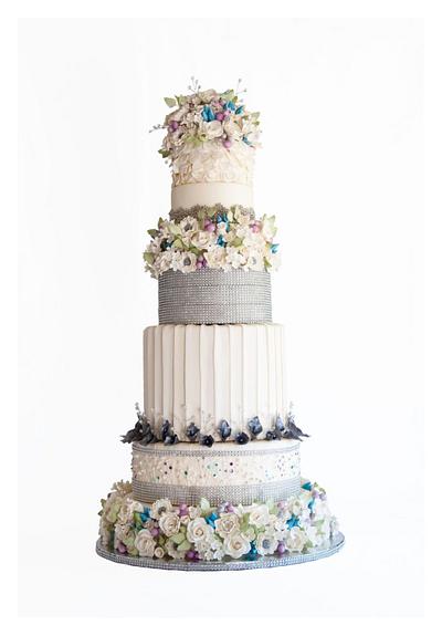 Iced Elegance - Cake by Laurie