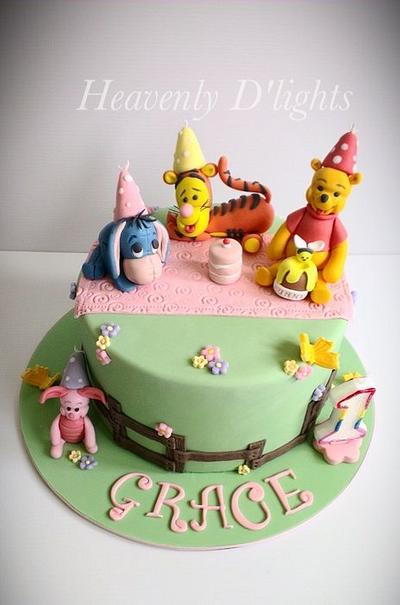 Winnie the Pooh and Friends - Cake by novita