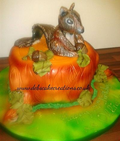 Autumn  Squirrel - Cake by debscakecreations