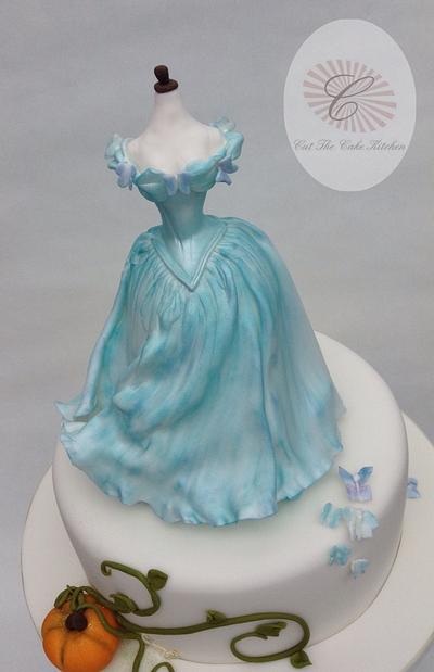 Off To The Ball  - Cake by Emma Lake - Cut The Cake Kitchen