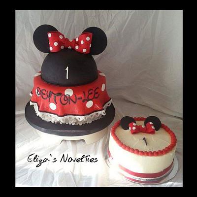 Minnie Mouse  - Cake by Eliza's Novelties
