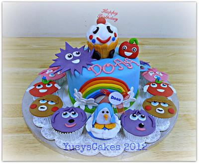 Moshi Monster Cake and Cupcakes - Cake by Yusy Sriwindawati