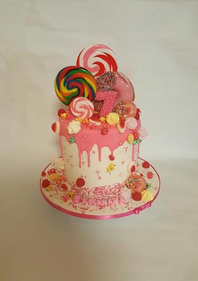 Drip cake - Cake by The Custom Piece of Cake