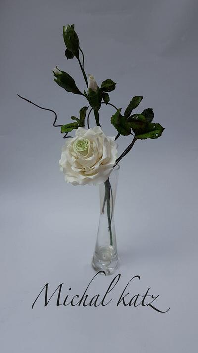 roses white flower boqet - Cake by michal katz