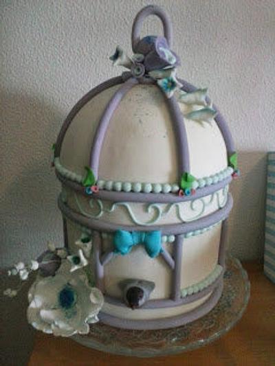 Cage of Love - Cake by Emiliana Lira