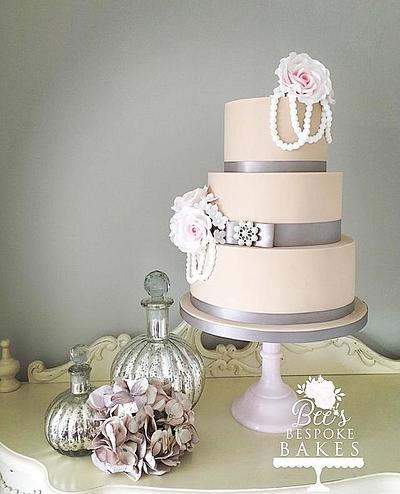 Roses, pearls, ribbons and brooches - Cake by Sweet Alchemy Wedding Cakes