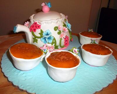 Teapot - Cake by Gulodoces