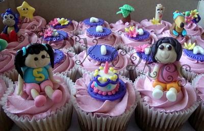 dora cupcakes - Cake by tupsy cakes