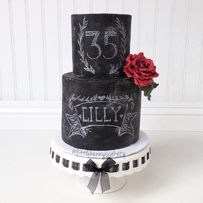 Chalkboard cake - Cake by LittleHunnysCakery