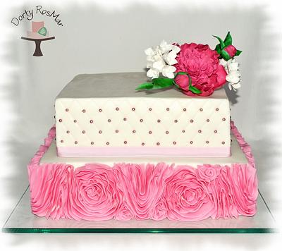 Wedding cake with peony - Cake by Martina