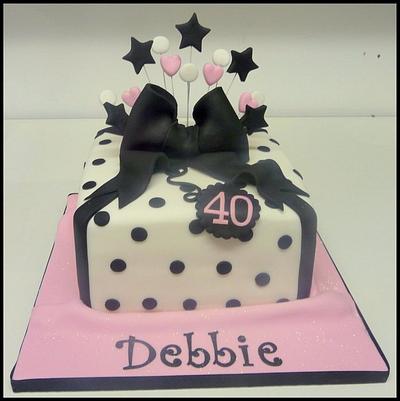 Ladies Pink & Black Present Cake - Cake by Cakes by Lorna