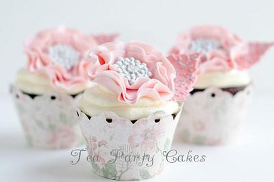 Vintage Romance Cupcake - Cake by Tea Party Cakes