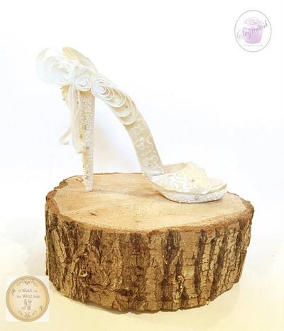 Bridal Shoe - A Walk on the Wild Side Collaboration  - Cake by Claire Lawrence