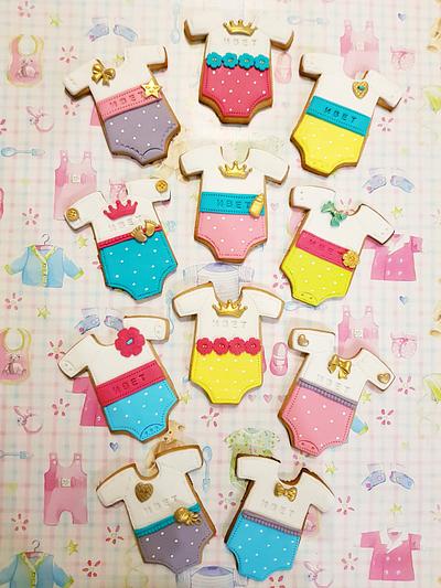 Baby shower cookies by DI ART  - Cake by DI ART