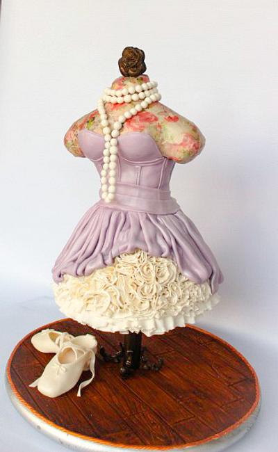 Little Lavender Cake Dress - Cake by Diana