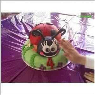 Lady Love Bug  - Cake by Danielle