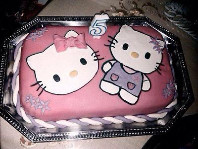 Hello Kitty - Cake by helenfawaz91