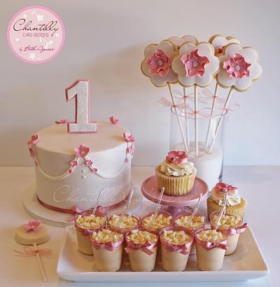 Sweet first birthday  - Cake by Chantilly Cake Designs - Beth Aguiar