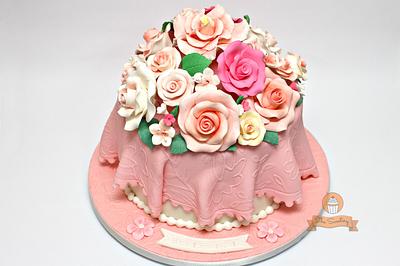 Cake Full of Flowers - Cake by The Sweetery - by Diana