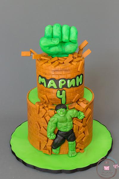 Hulk  - Cake by Dorsita