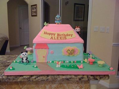 Littlest Pet Shop - Cake by Elisa Colon