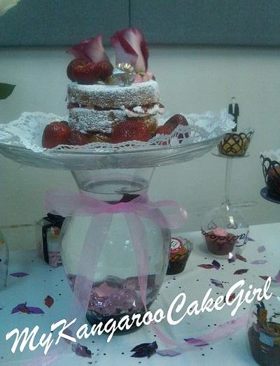 bridal shower - Cake by kangaroocakegirl