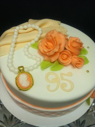 95th birthday - Cake by Karen Seeley