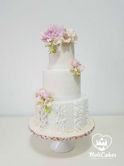 Romantic wedding cake  - Cake by MOLI Cakes