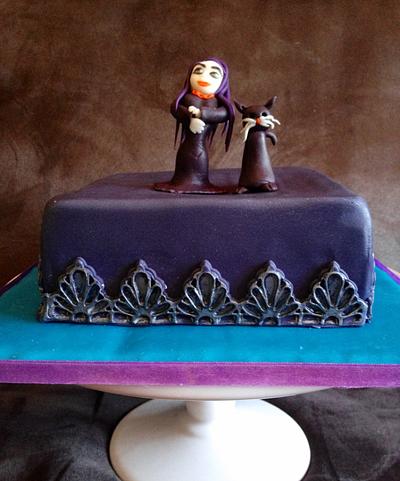 Lady vampire and black cat - Cake by Edelcita Griffin (The Pretty Nifty)