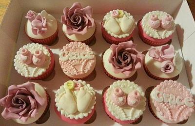 Baby girl cupcakes - Cake by onceuponatimecakes