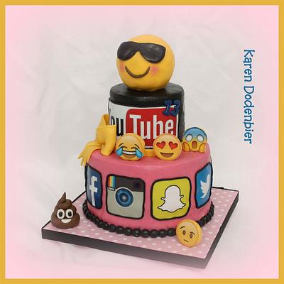Social media cake voor my daughter!  - Cake by Karen Dodenbier